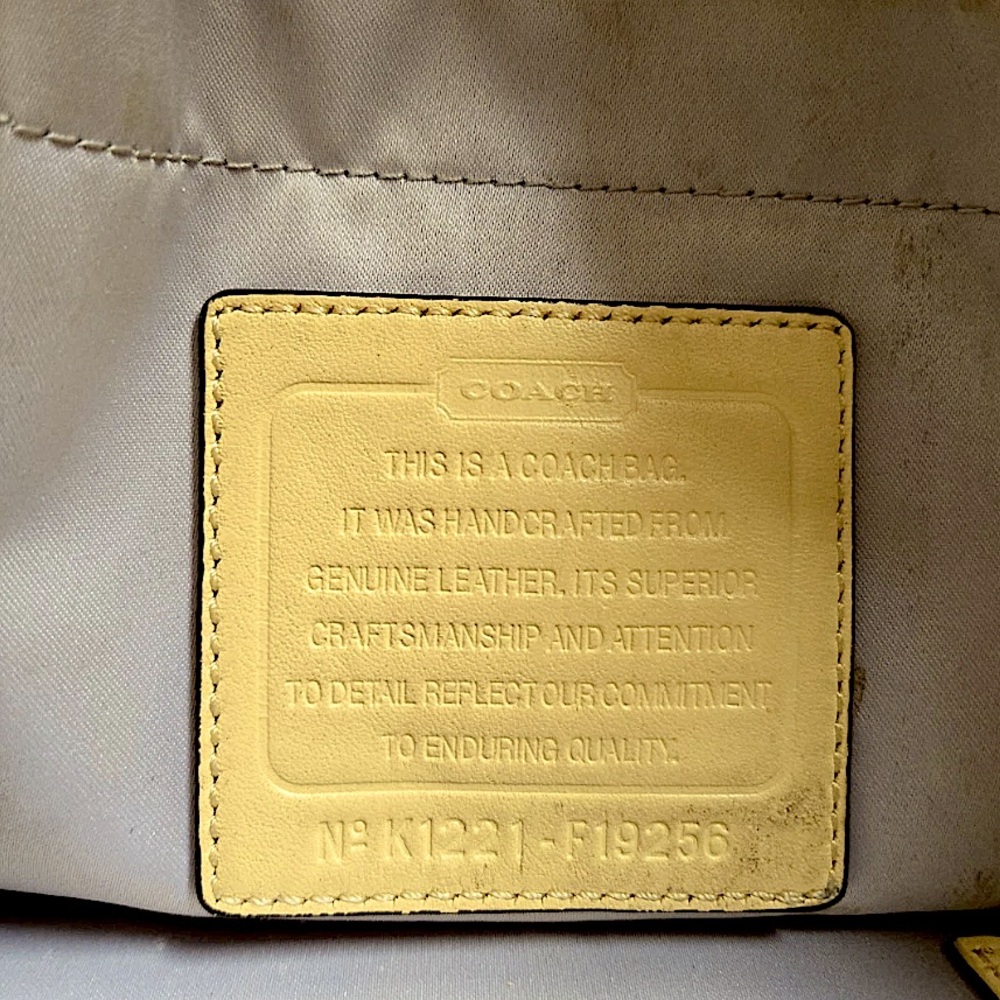 Coach Mustard Yellow Embossed Poly leather Tote,  with lots of life, discounted - Picture 2 of 16